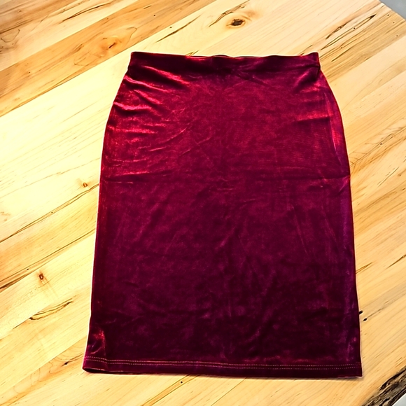 Mandee Skirt, Size XS - Picture 1 of 3